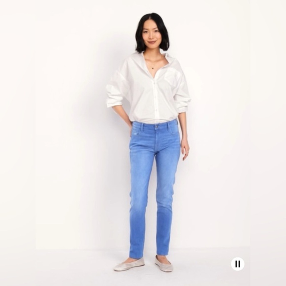 NEW…Old Navy High Waisted Vintage Slim Jeans